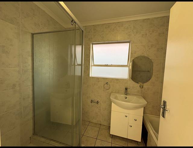 2 BEDROOM APARTMENT FOR SALE IN BASSONIA